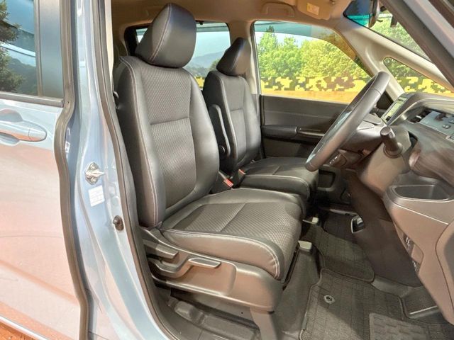 HONDA FREED HYBRID 2020