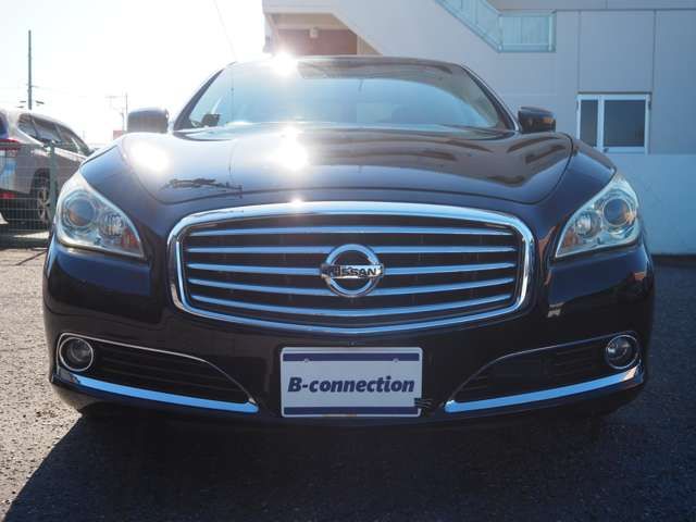 NISSAN CIMA HYBRID 2012