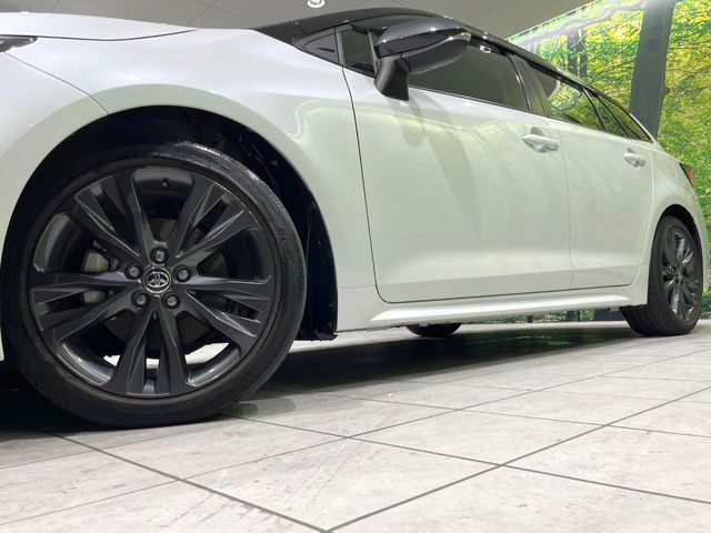 TOYOTA COROLLA TOURING HYBRID 2022