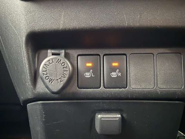 TOYOTA ROOMY 4WD 2021