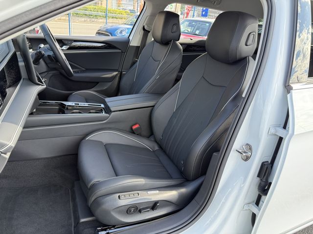 VOLKSWAGEN VOLKSWAGEN PASSAT wagon 2024