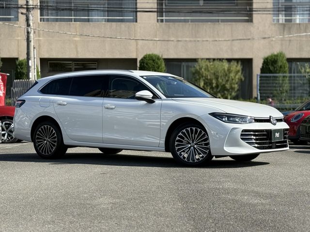 VOLKSWAGEN VOLKSWAGEN PASSAT wagon 2024