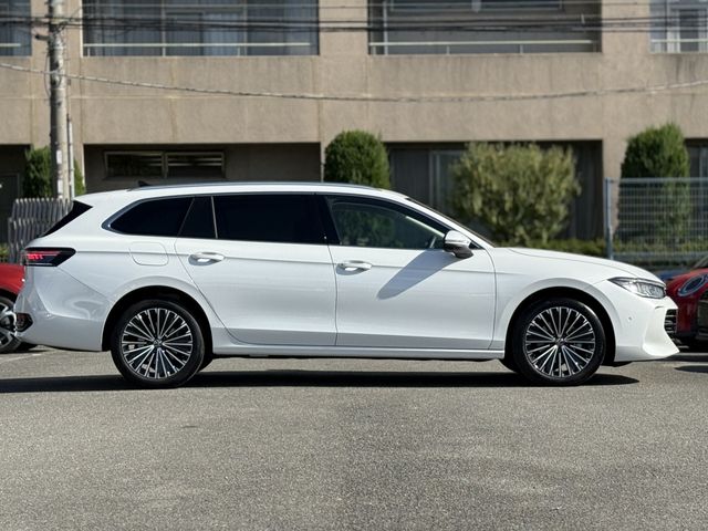 VOLKSWAGEN VOLKSWAGEN PASSAT wagon 2024