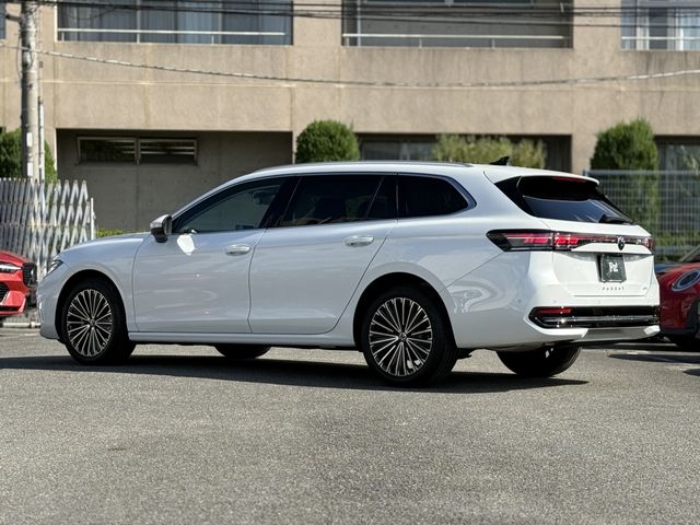VOLKSWAGEN VOLKSWAGEN PASSAT wagon 2024