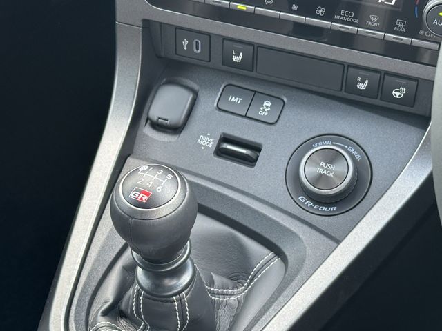 TOYOTA GR YARIS 2025