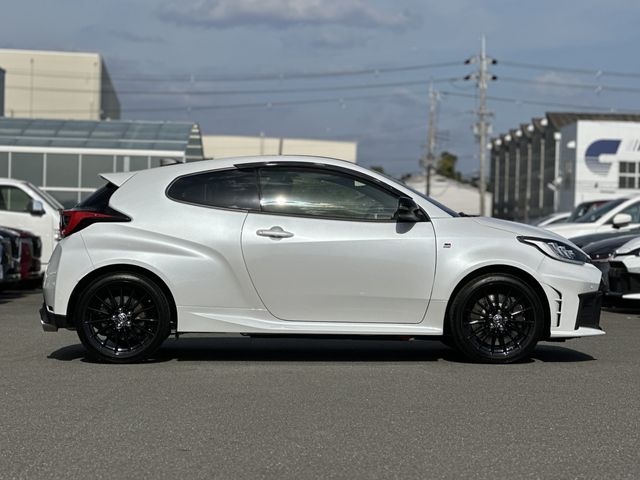 TOYOTA GR YARIS 2025