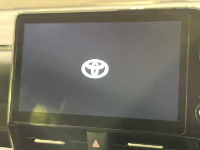 TOYOTA NOAH HYBRID 4WD 2022