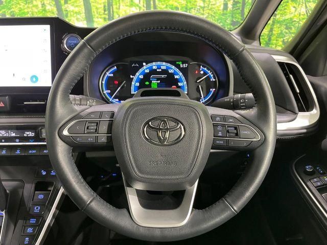 TOYOTA NOAH HYBRID 4WD 2022