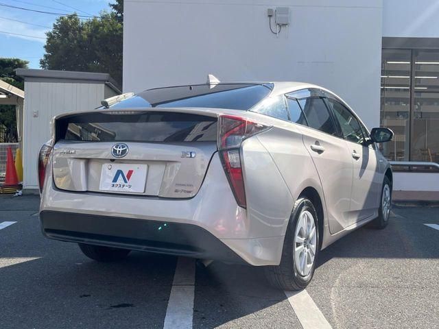 TOYOTA PRIUS 4WD 2017