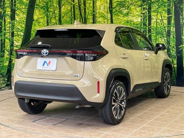 TOYOTA YARIS CROSS HYBRID 2022