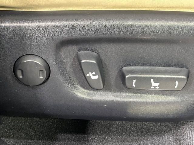 TOYOTA HARRIER 4WD 2015