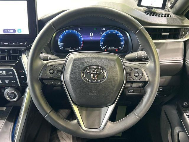 TOYOTA HARRIER 2WD 2023