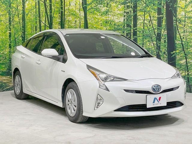 TOYOTA PRIUS 2017