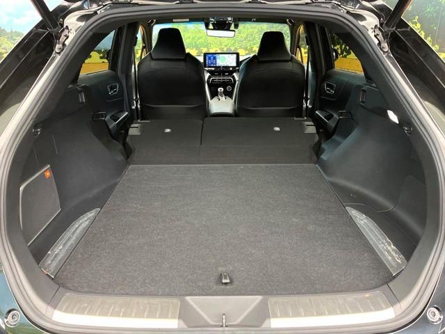 TOYOTA HARRIER HYBRID 2022