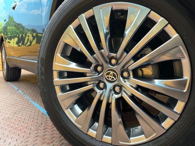 TOYOTA HARRIER HYBRID 2022