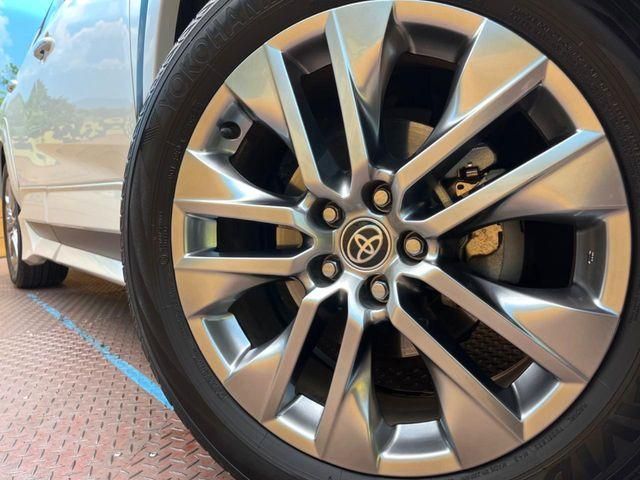 TOYOTA RAV4 4WD 2021