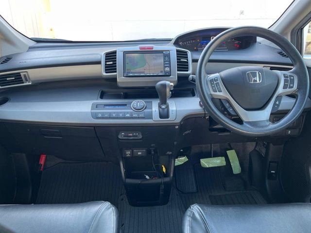 HONDA FREED HYBRID 2012