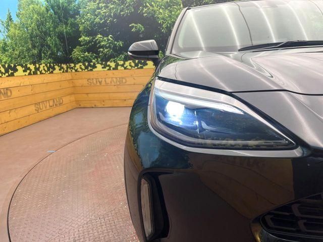 TOYOTA YARIS CROSS HYBRID 2023