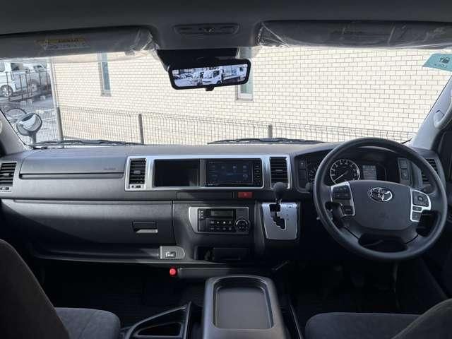 TOYOTA HIACE wagon 4WD 2024