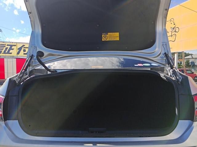 TOYOTA CROWN sedan hybrid 2018