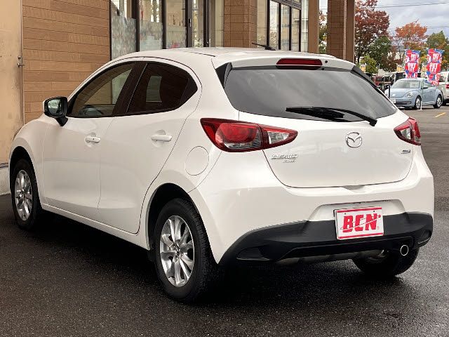 MAZDA DEMIO 4WD 2015