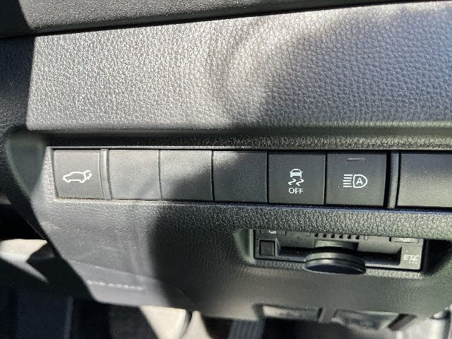 TOYOTA HARRIER 2WD 2022