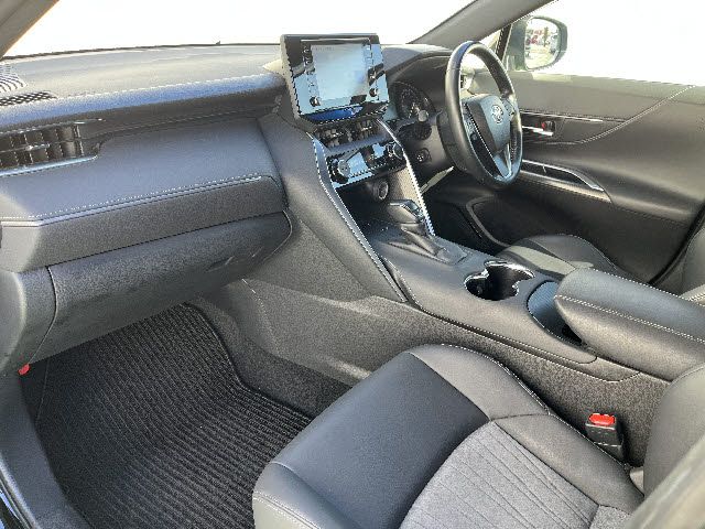 TOYOTA HARRIER 2WD 2022