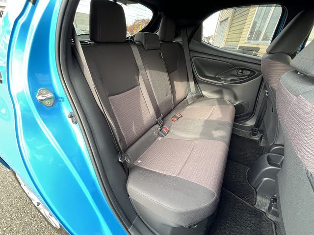 TOYOTA YARIS HYBRID 2021