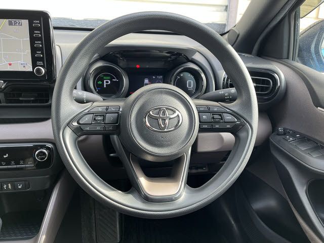 TOYOTA YARIS HYBRID 2021