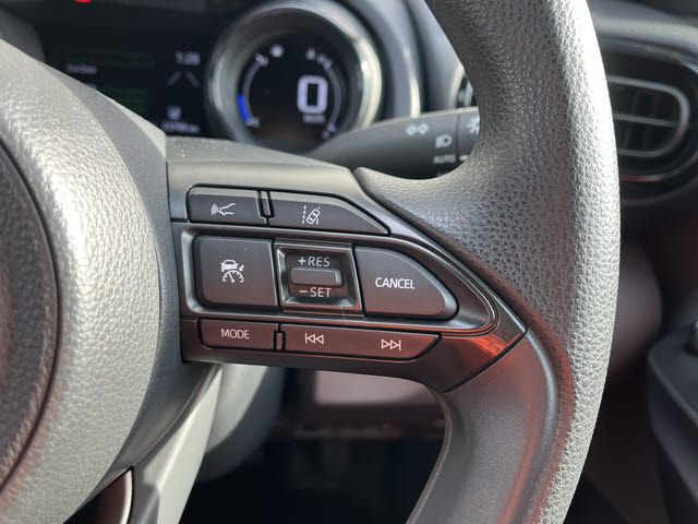 TOYOTA YARIS HYBRID 2021