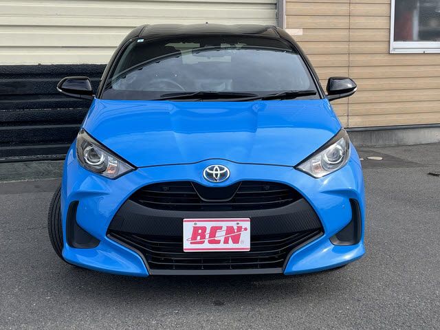 TOYOTA YARIS HYBRID 2021