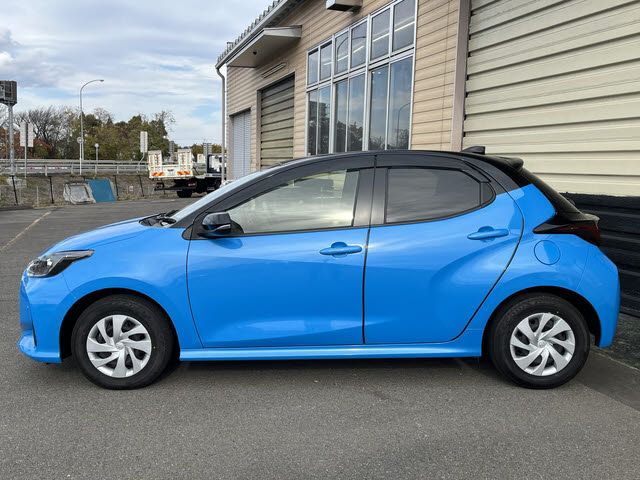 TOYOTA YARIS HYBRID 2021