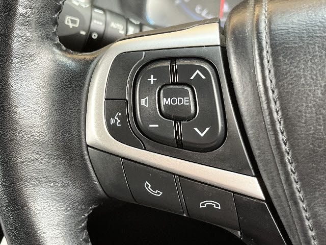 TOYOTA HARRIER 2WD 2015