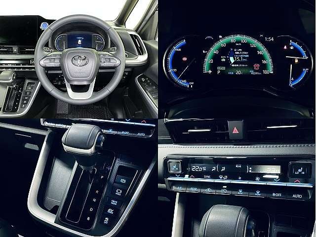 TOYOTA VOXY HYBRID 2023