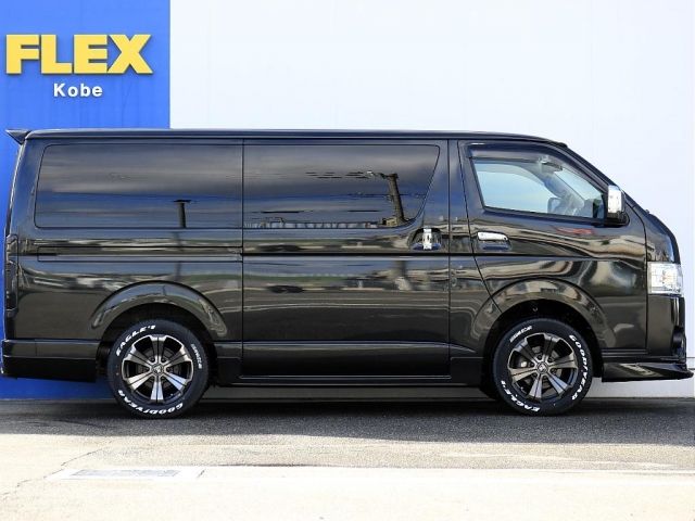 TOYOTA HIACE van 4WD 2022