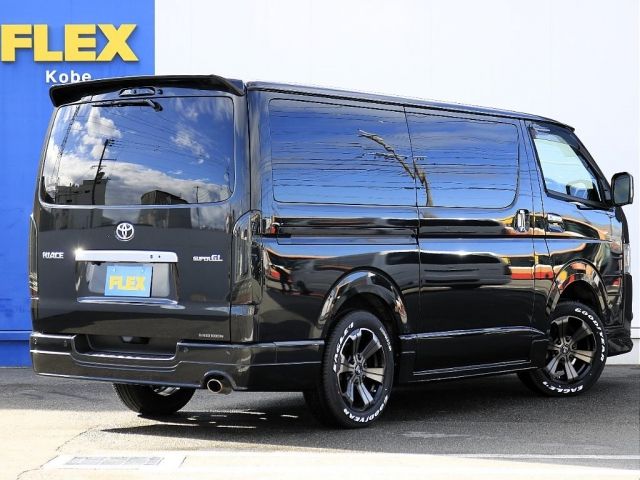 TOYOTA HIACE van 4WD 2022