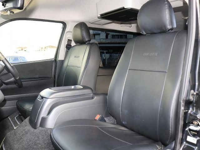 TOYOTA HIACE van 4WD 2022