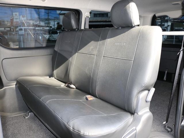 TOYOTA HIACE van 4WD 2022