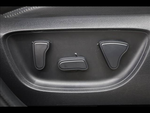 TOYOTA YARIS CROSS HYBRID 2022