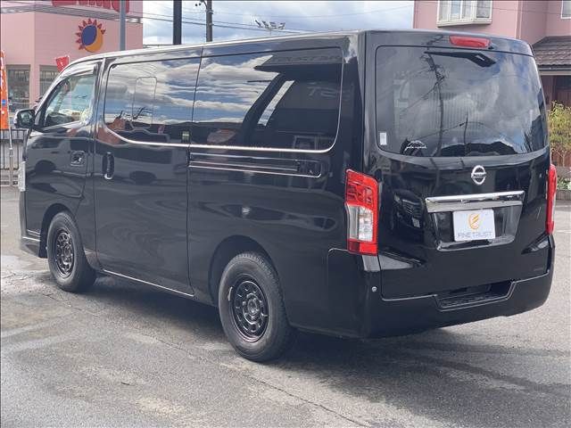 NISSAN NV350 CARAVAN 2019