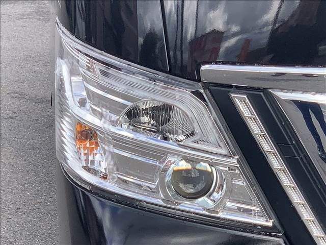 NISSAN NV350 CARAVAN 2019