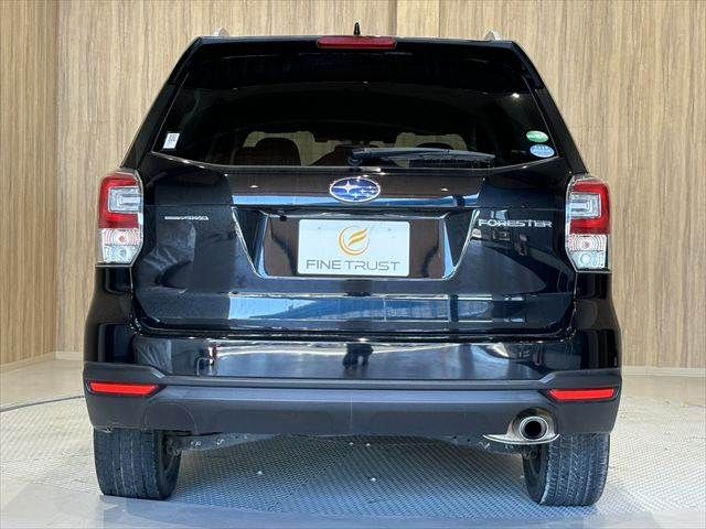SUBARU FORESTER 2016