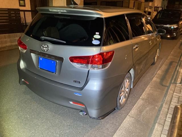 TOYOTA WISH 2010