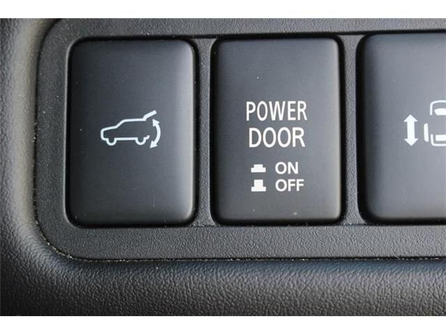 MITSUBISHI DELICA D:5 4WD 2023