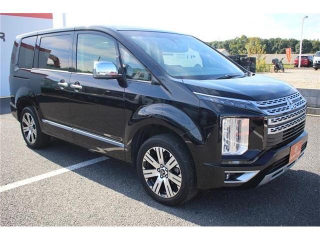 MITSUBISHI DELICA D:5 4WD 2023