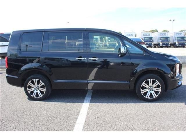 MITSUBISHI DELICA D:5 4WD 2023