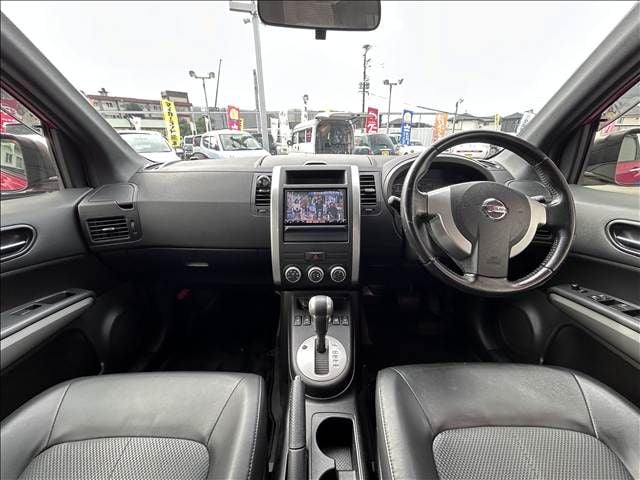 NISSAN X-TRAIL 4WD 2012