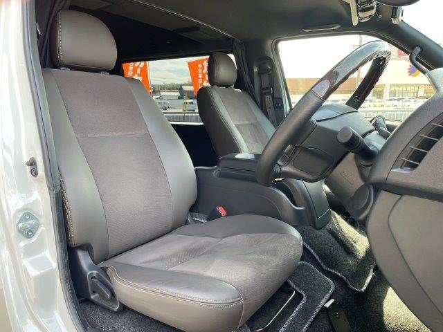 TOYOTA HIACE van 4WD 2019