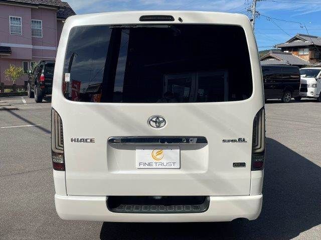 TOYOTA HIACE van 4WD 2019