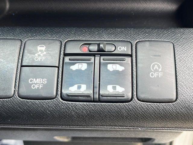 HONDA STEPWAGON SPADA 2013